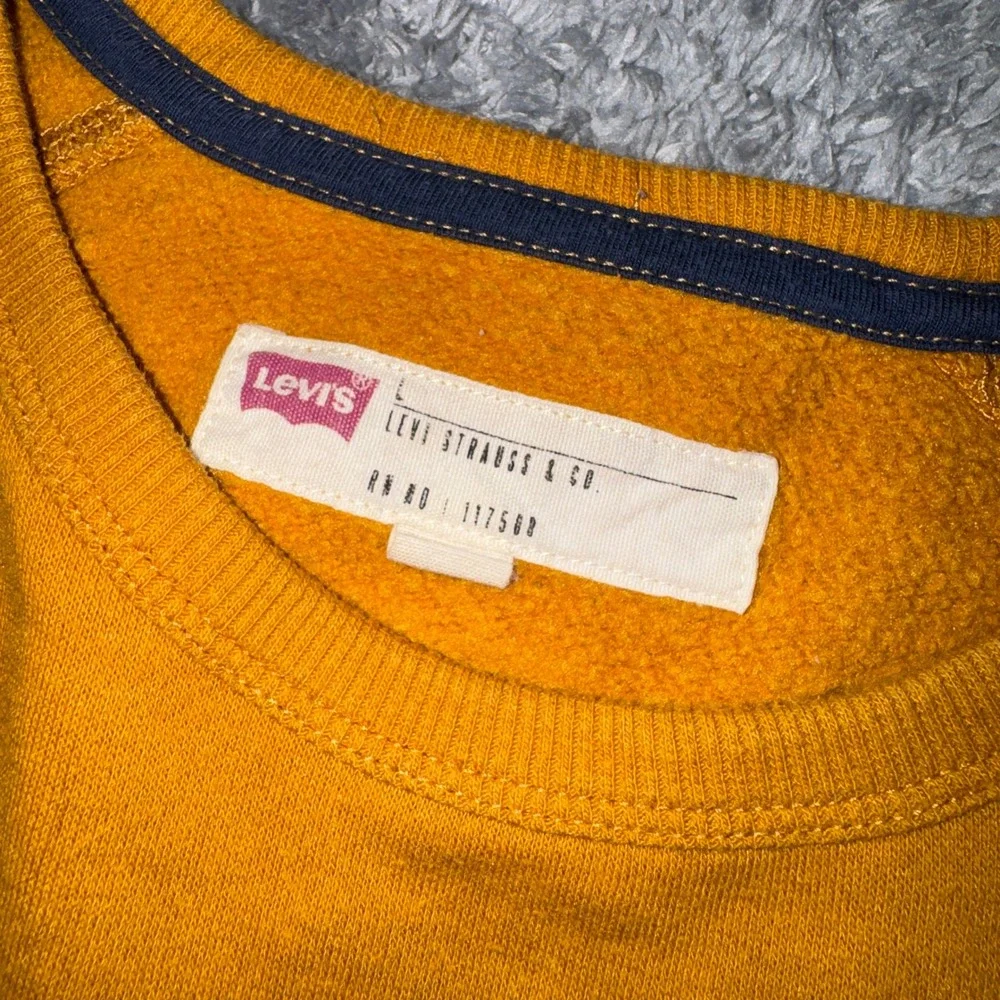 Levi's Men 3LGLK1944 Crewneck Sweatshirt Large Mustard Yellow Raglan Cotton